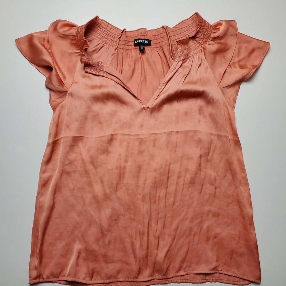 Express Women's Salmon Short Ruffle Sleeve Blouse‎ Size Extra Small